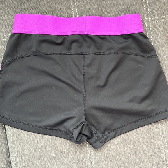 Adidas compression shorts - Picture 2 of 5
